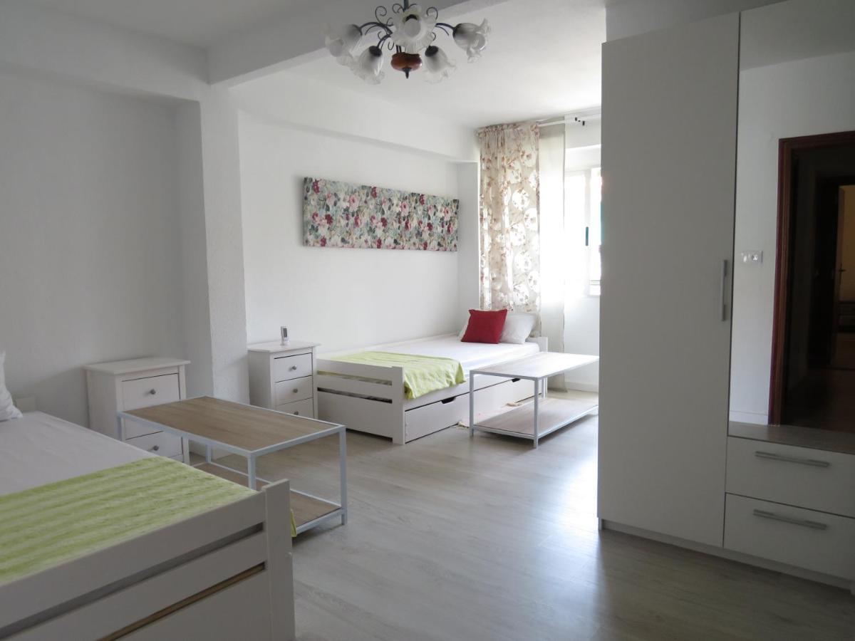 Domange I Apartment Alicante Esterno foto